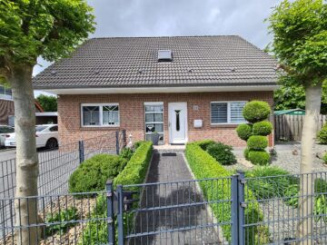 VERKAUFT – Gepflegtes Einfamilienhaus mit Garage und Wintergarten in bevorzugter Wohnlage, 26871 Papenburg, Einfamilienhaus
